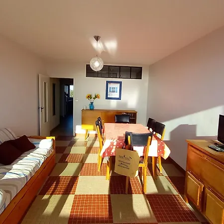 Location Appart. Renove Face - 6 Pers. - Fr-1-323-588 Apartment